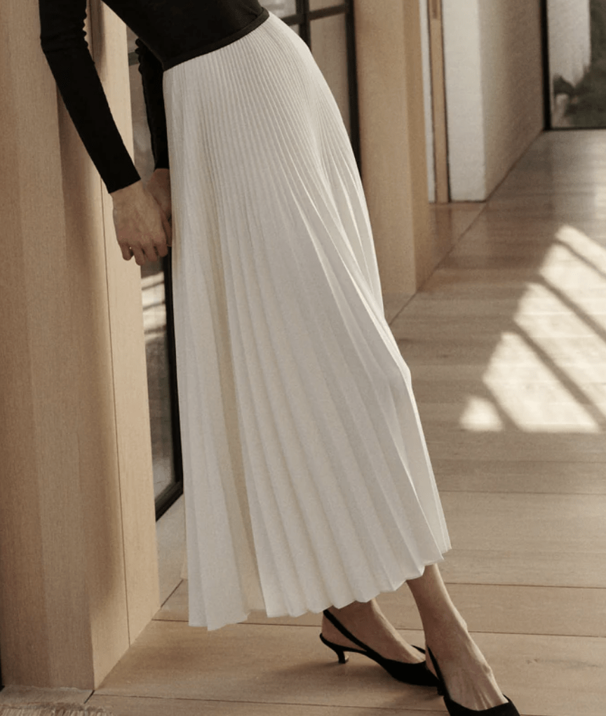 white Pleated Skirt